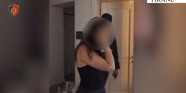 Tiranë/ Prostitucion në apartamentin e marrë me qira, arrestohen dy shtetaset nga Kazakistani