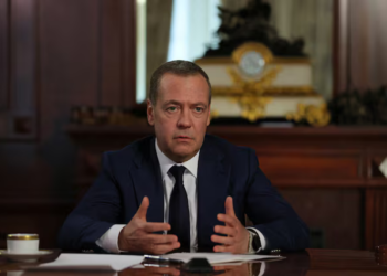 Medvedev paralajmëron: Nëse skadon traktati për armët bërthamore, bota duhet të shqetësohet