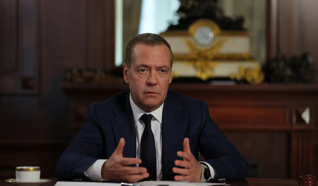Medvedev paralajmëron: Nëse skadon traktati për armët bërthamore, bota duhet të shqetësohet