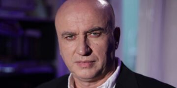 Mero Baze: Gjykata Kushtetuese ka votuar 8 me 0 kundër Edi Ramës dhe 4 me 4 kundër Ballukut