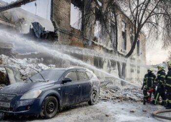 Kievi në terr në mes të ftohtit: Paraliza energjetike godet Ukrainën para negociatave në Abu Dhabi