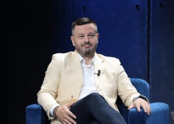 Ta gëzojmë Republikën e Re!