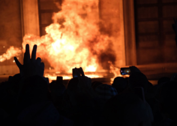 Dhuna në protestën e PD, Balla: Prokuroria të aplikojë masat shtesë për uniformën e Policisë