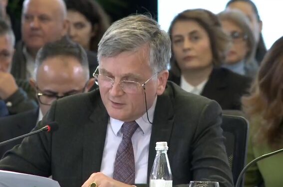 “Kodi aktual nuk i përmbush standardet”, ambasadori i OSBE: Komisioni për Reformën Zgjedhore të rifillojë punën