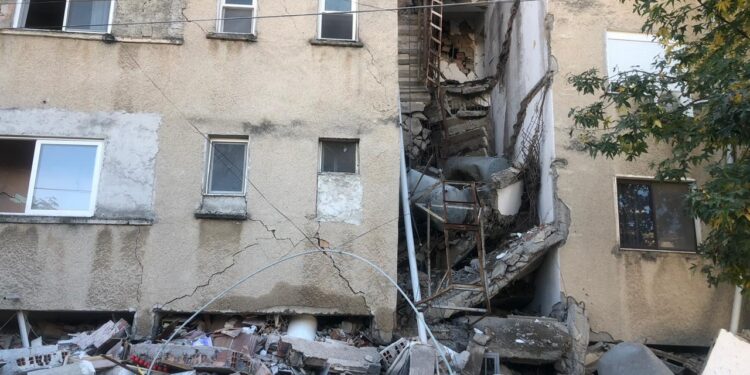 Sigurimi nga tërmetet e përmbytjet, si do të funksionojë skema me detyrim dhe cilat janë përfitimet?