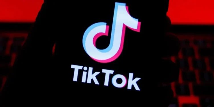 Aplikacioni i videove po lufton për mbijetesë/ Pse java e parë e TikTok-ut nën pronësinë amerikane ishte një katastrofë