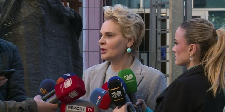 Zbulohet dëshmia e Kryemadhit brenda SPAK: Kur unë dashuroja Ilir Metën dhe protestoja për Fatos Nanon, ju pretendoni…