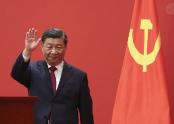 Xi Jinping trondit ushtrinë kineze me spastrimin më të madh në dekada