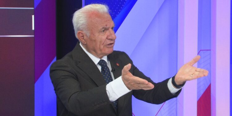 “Protestat janë të dhunshme, jo policia”, Mit’hat Havari: Ish-vila e diktatorit është shtëpia shpirtërore e Berishës, s’duhej ta godiste