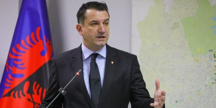 Nis sot gjyqi për kryebashkiakun e Tiranës Erion Veliaj dhe 29 të tjerët