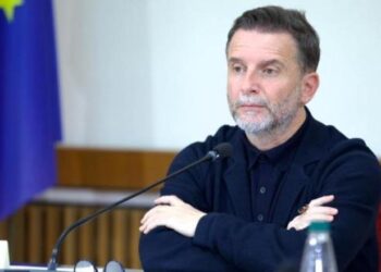 Shtrenjtohet nafta, Braçe në komisionin e Ekonomisë: Çmimi është caktuar dje me një mesazh, në orën 4!