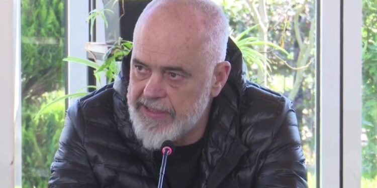 Bllokimi i aksit Librazhd-Prrenjas, Rama banorëve: S’u shemb nga korrupsioni, por nga natyra!