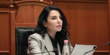 PS nuk lejon arrestimin e Ballukut, reagon Komisioni Europian: Vendimi i takon Kuvendit, nuk komentojmë raste në zhvillim