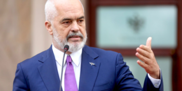 Dalin detajet/ Çfarë pritet të ndodhë në takimin e Edi Ramës me kabinetin dhe socialistët te Pallati i Kongreseve?