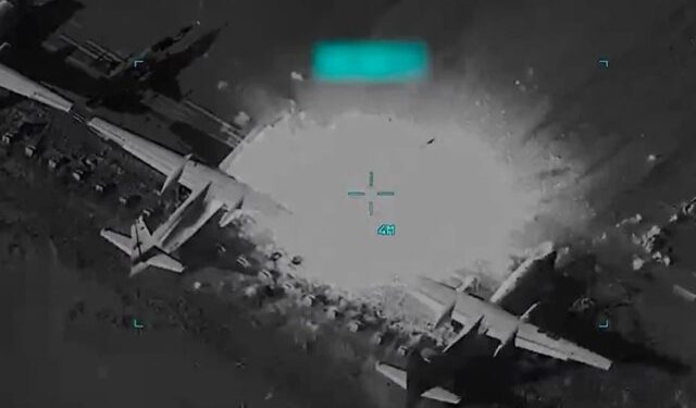 VIDEO / Amerikanët shkatërrojnë aeroplanët dhe depot e municionit të Iranit