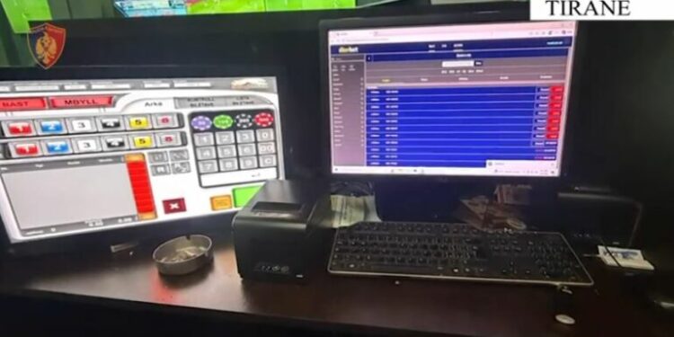 Tiranë/ Zbulohen dy lokale me lojëra fati të paligjshme, arrestohen 3 persona