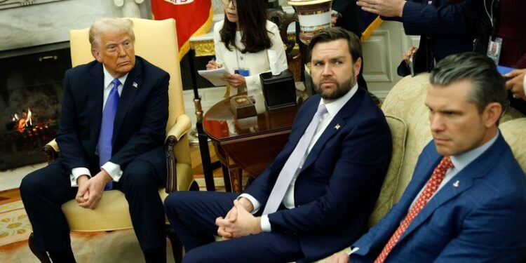 Përplasjet në rrethin e Trump për luftën ndaj Iranit: Vance kundër Hegseth