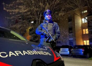 Pranga shqiptarit në Bergamo, tentoi të grabisë një 85-vjeçar dhe rrahu policin italian