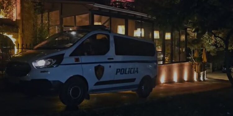 EMRAT / Plagosje në Shkodër, autori shkrep armën në servis dhe arratiset