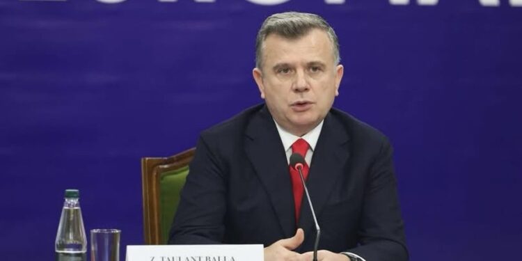 Protesta e opozitës bllokon lëvizjen para Kuvendit, Balla-deputetëve të PS: Kemi marrë masa, ja nga do të bëhet hyrja