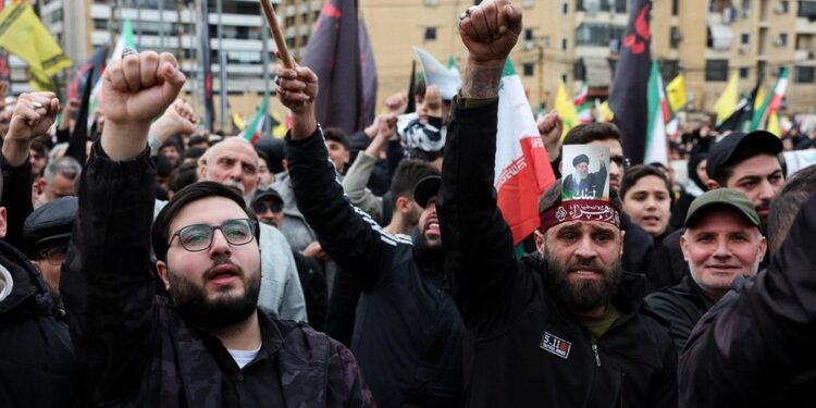 Kryeministri i Libanit “godet” Hezobollah-un: Shpallim ndalimin e aktiviteteve ushtarake të tyre