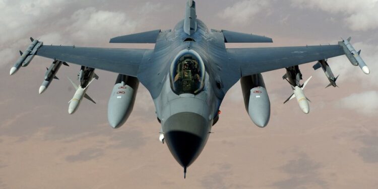 Turqia vendos avionë ushtarakë F-16 në Qipro? Cilët janë hapat që po shqyrtohen për rritjen e sigurisë