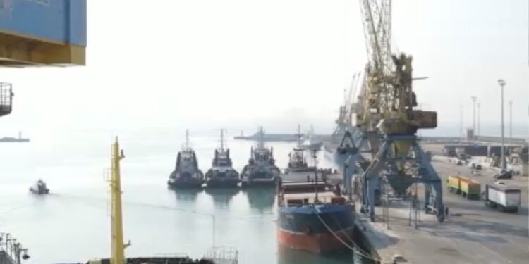 U largua me anije pa njoftuar autoritetet në Durrës, procedohet kapiteni turk