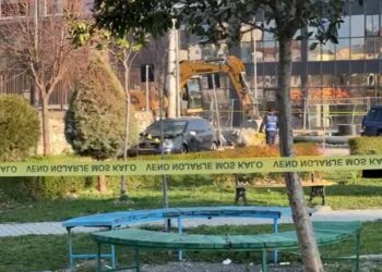 Tritol makinës së efektivit të krimeve në Lezhë, hetohet pista për shkak të detyrës