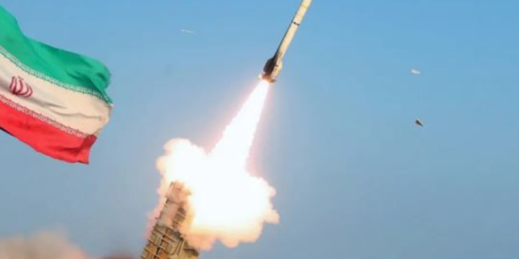 Irani kërcënon zyrtarët izraelitë dhe amerikanë: Jeni të pasigurt në mbarë botën