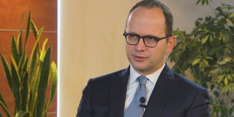 Deklaratat e Vuçiç, Bushati: Rajoni nuk ka nevojë për narrativa lufte, Shqipëria të mos ia lërë inercisë prioritetet