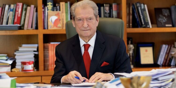 Berisha për heqjen e sanksioneve të BE-së ndaj Kosovës: Një vendim i drejtë!