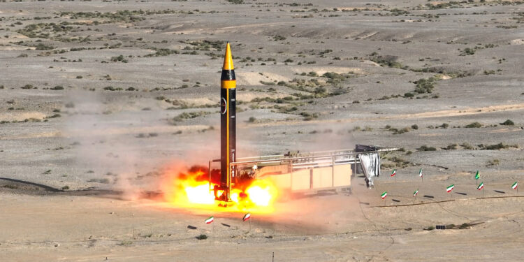 Irani sulmon me raketë balistike Turqinë, rrëzohet nga sistemet mbrojtëse të NATO-s