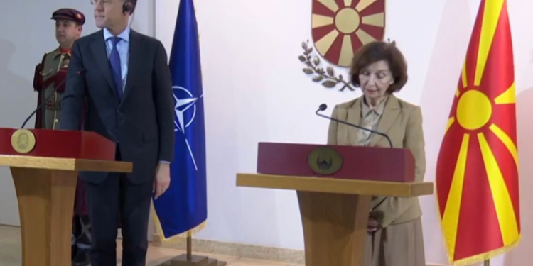 Sekretari i përgjithshëm i NATO-s nga Shkupi: Ambiciet bërthamore të Iranit përbëjnë kërcënim të madh për Evropën