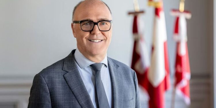 Ministri zviceran i Mbrojtjes: Sulmet amerikano-izraelite ndaj Iranit shkelën ligjin ndërkombëtar