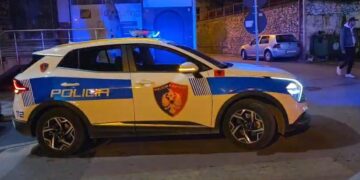 Dyshohet se ka qëlluar veten me armë zjarri, gjendet i pajetë një 47-vjeçar në Tiranë