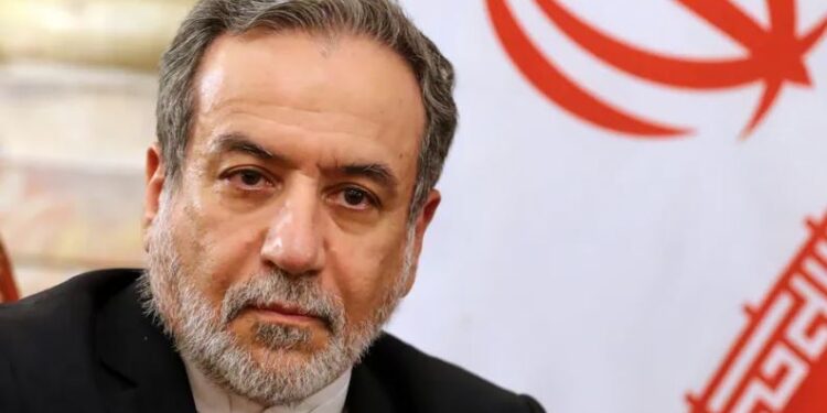 Ministri i Jashtëm Aragçi: Ngushtica e Hormuzit e mbyllur vetëm për armiqtë e Iranit dhe aleatët e tyre