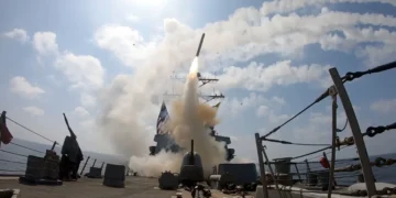 “Largohuni nga zonat afër porteve”, Irani paralajmëron banorët e Emirateve të Bashkuara Arabe