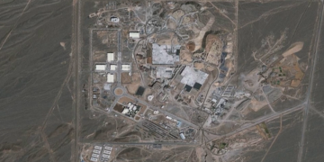 Amerikë-Izrael sulmojnë Natanz-in bërthamor të Iranit, dyshime për rrjedhje radioaktive