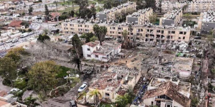 Izraeli bën bilancin: Irani na ka sulmuar me mbi 400 raketa balistike që nga nisja e luftës