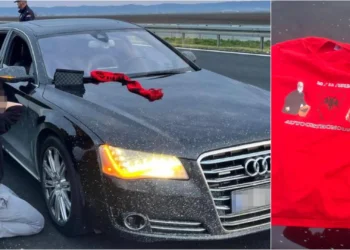 Video me simbolet kuqezi ‘fik’ katër shqiptarët. Serbët i prangosin: Reklamuan Shqipërinë e Madhe