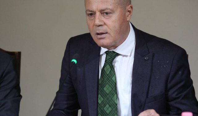 Nano: Shqiptarët janë ndarë një herë e mirë me Berishën, e kanë braktisur në rrugë