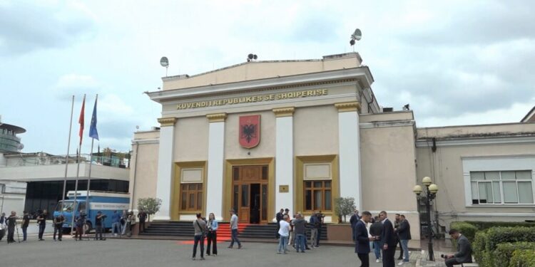 Irani hakeron Kuvendin, ekspertja e sigurisë: Sulm kibernetik e politik! Databaza e plotë do të ishte publikuar deri tani, s’ka vend për panik