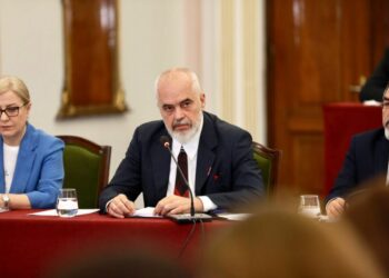 “Mungesa e kryetarit problem, por nuk e keni marrë seriozisht”, çfarë u tha Rama socialistëve të Tiranës