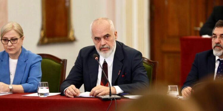 “Mungesa e kryetarit problem, por nuk e keni marrë seriozisht”, çfarë u tha Rama socialistëve të Tiranës