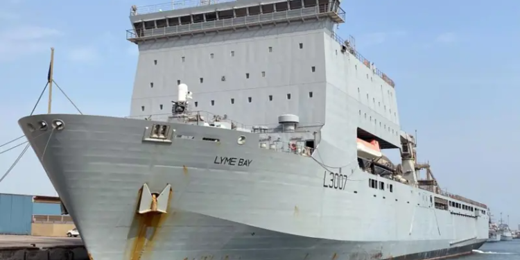 Britania e Madhe përgatit anije ushtarake për dislokim të mundshëm në Mesdhe