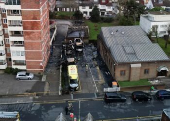 VIDEO / Sulm në Londër, digjen ambulancat e një organizate hebraike pranë një sinagoge