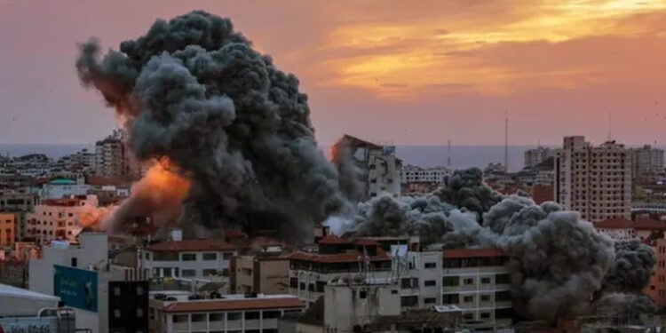 Eksperti: Tensionet në Lindjen e Mesme po rrisin panikun në tregje, ja çfarë po ndodh me çmimet