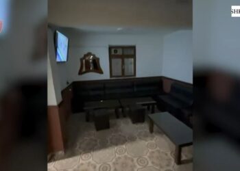 Lojëra fati brenda lokalit në Fushë Arrëz. Arrestohet punonjësi, dy në kërkim