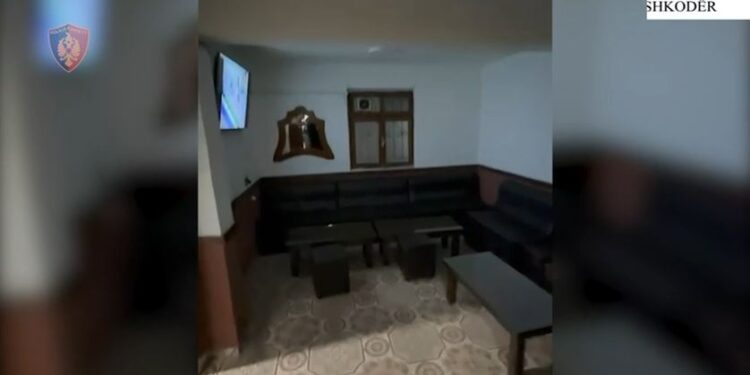 Lojëra fati brenda lokalit në Fushë Arrëz. Arrestohet punonjësi, dy në kërkim