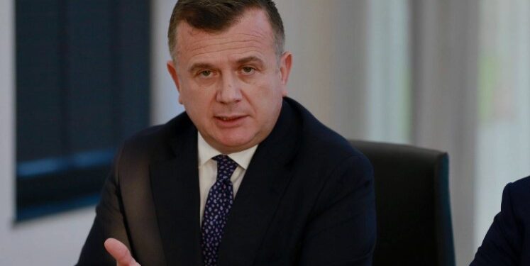 Balla-opozitës: Kur SHBA godiste Iranin, ju i vinit zjarrin godinave